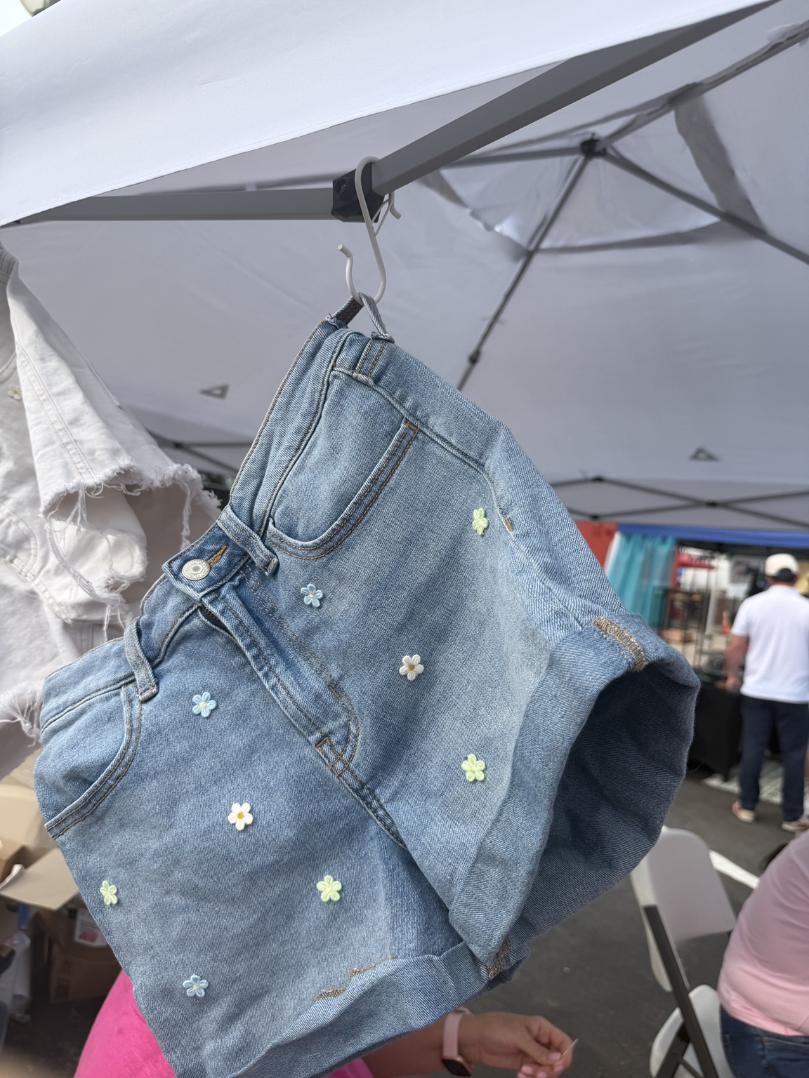 Blue denim & pastel flowers